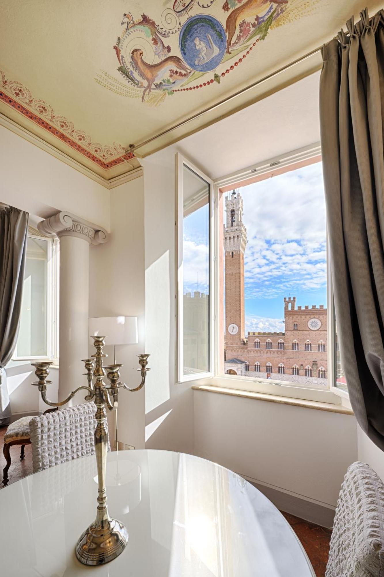 Palazzo Lenzi * Siena